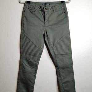NWOT - olive jeans